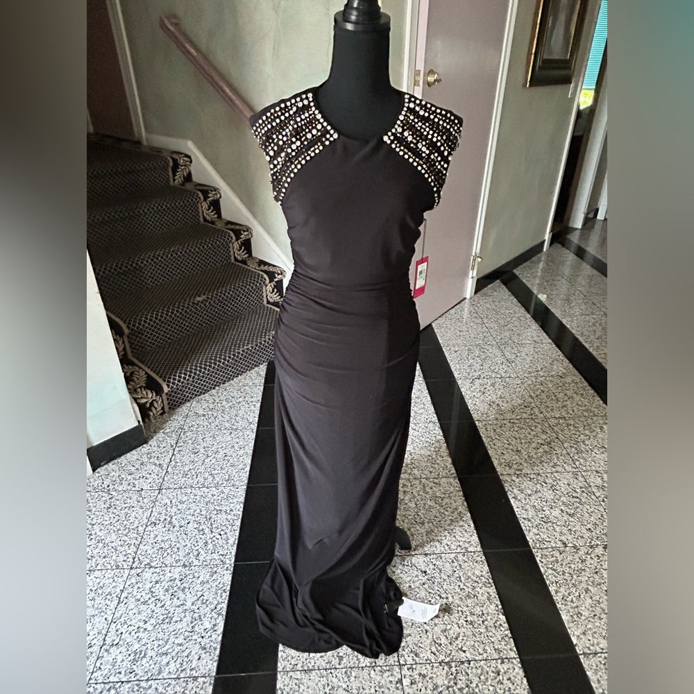 Vince Camuto size 8 black gown